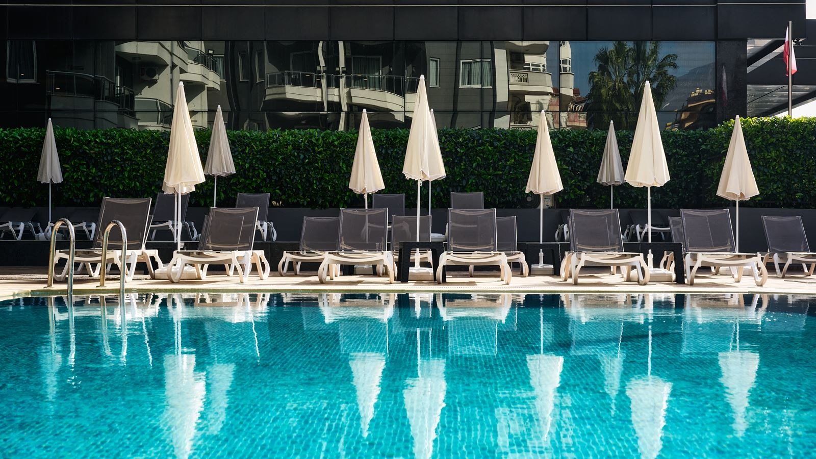 pools-outdoor-pool