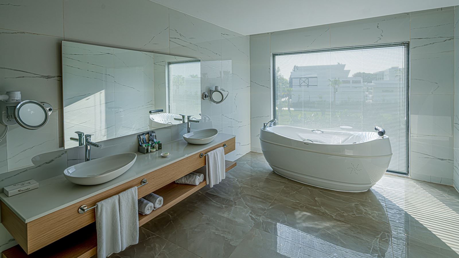 rooms-executive-private-pool-suite-2-bedroom
