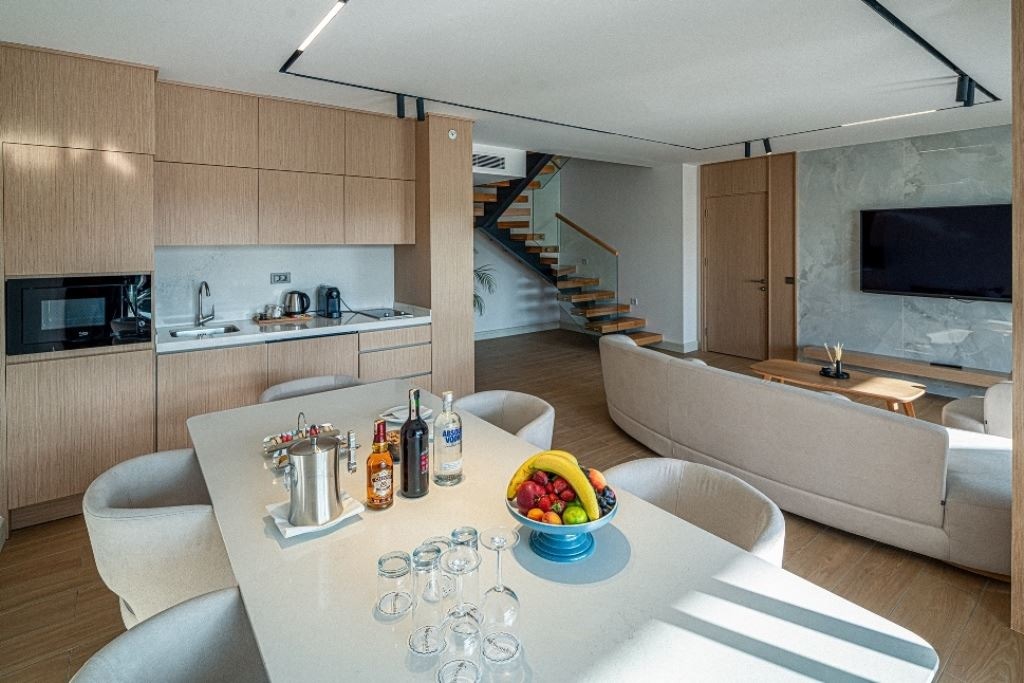 rooms-executive-private-pool-suite-3-bedroom
