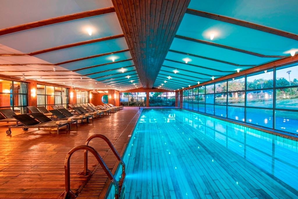 pools-indoor-pool