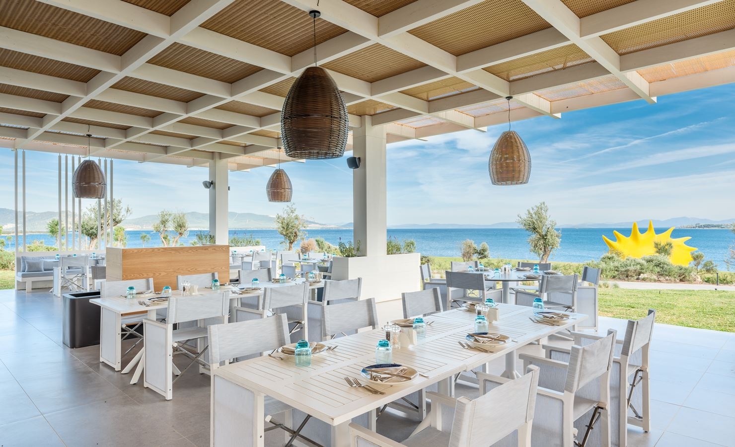 restaurants-fish-camp-see-food-only-for-vip-guests