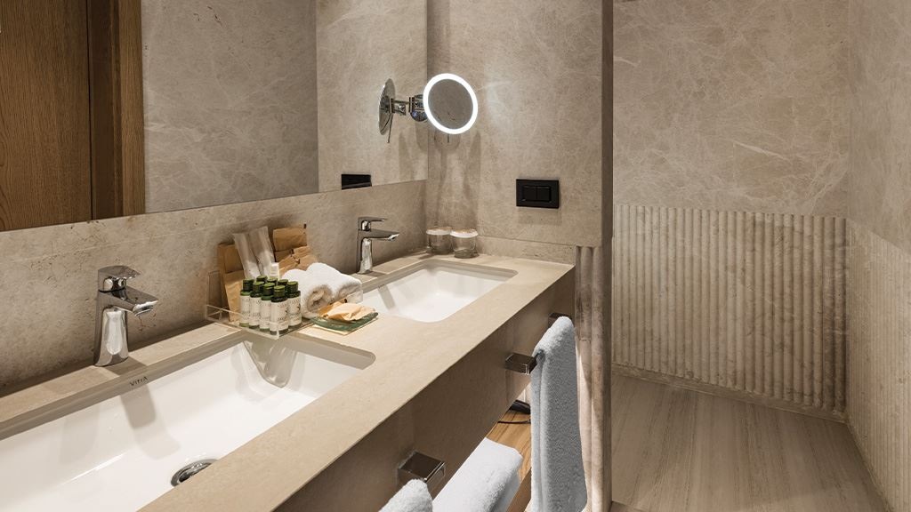 rooms-corner-suite