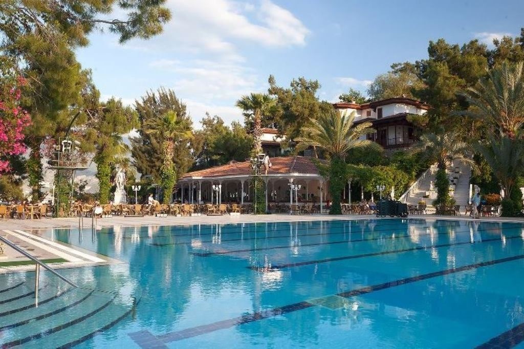 pools-outdoor-pool