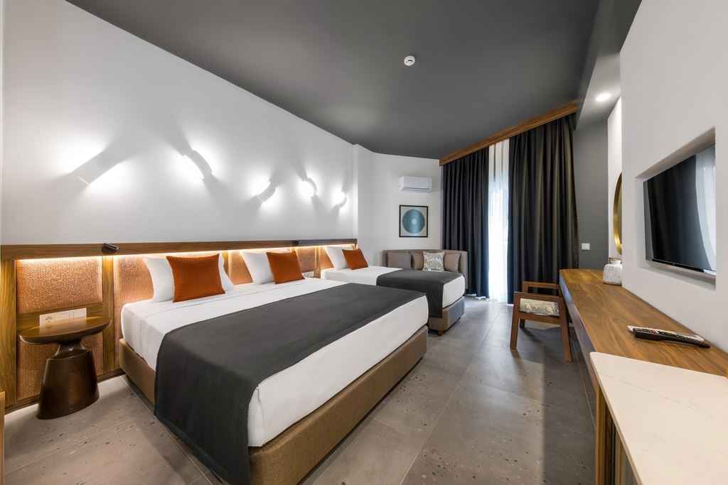 rooms-deluxe-room