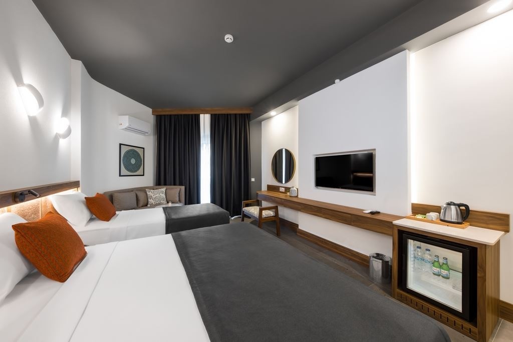 rooms-deluxe-room