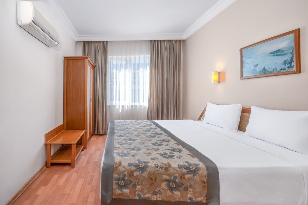 rooms-superior-room