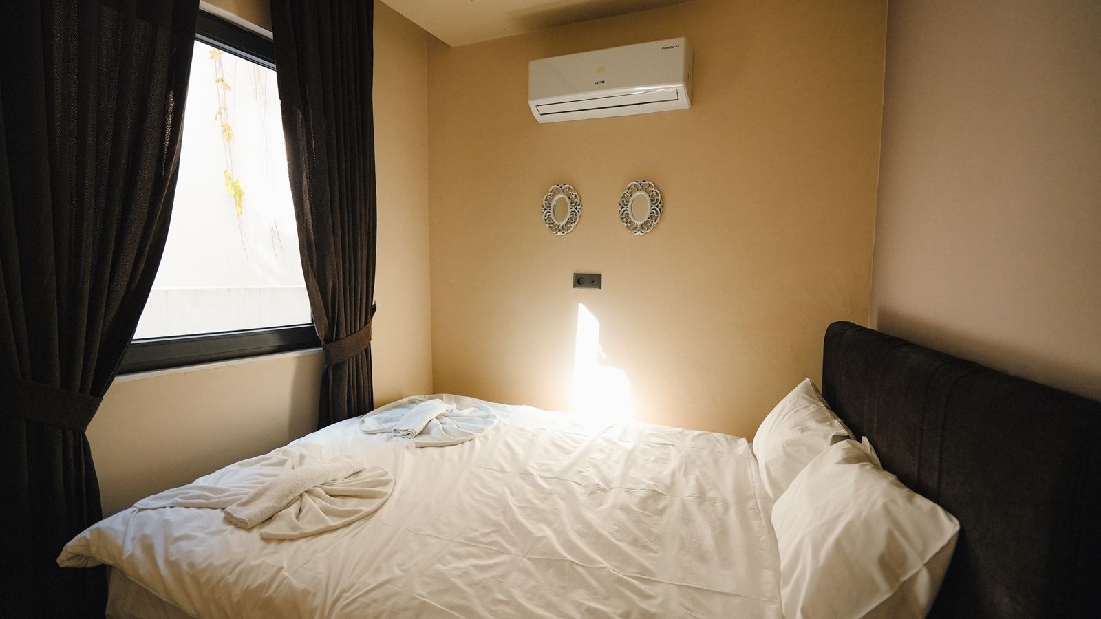 rooms-deluxe-room-1+1