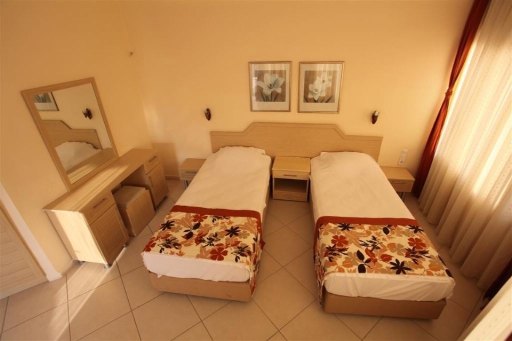 rooms-standard-room