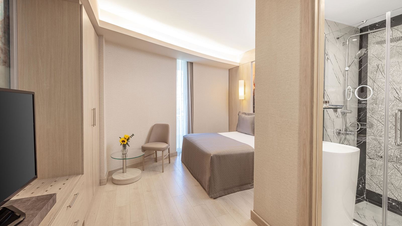 rooms-deluxe-grand-suite