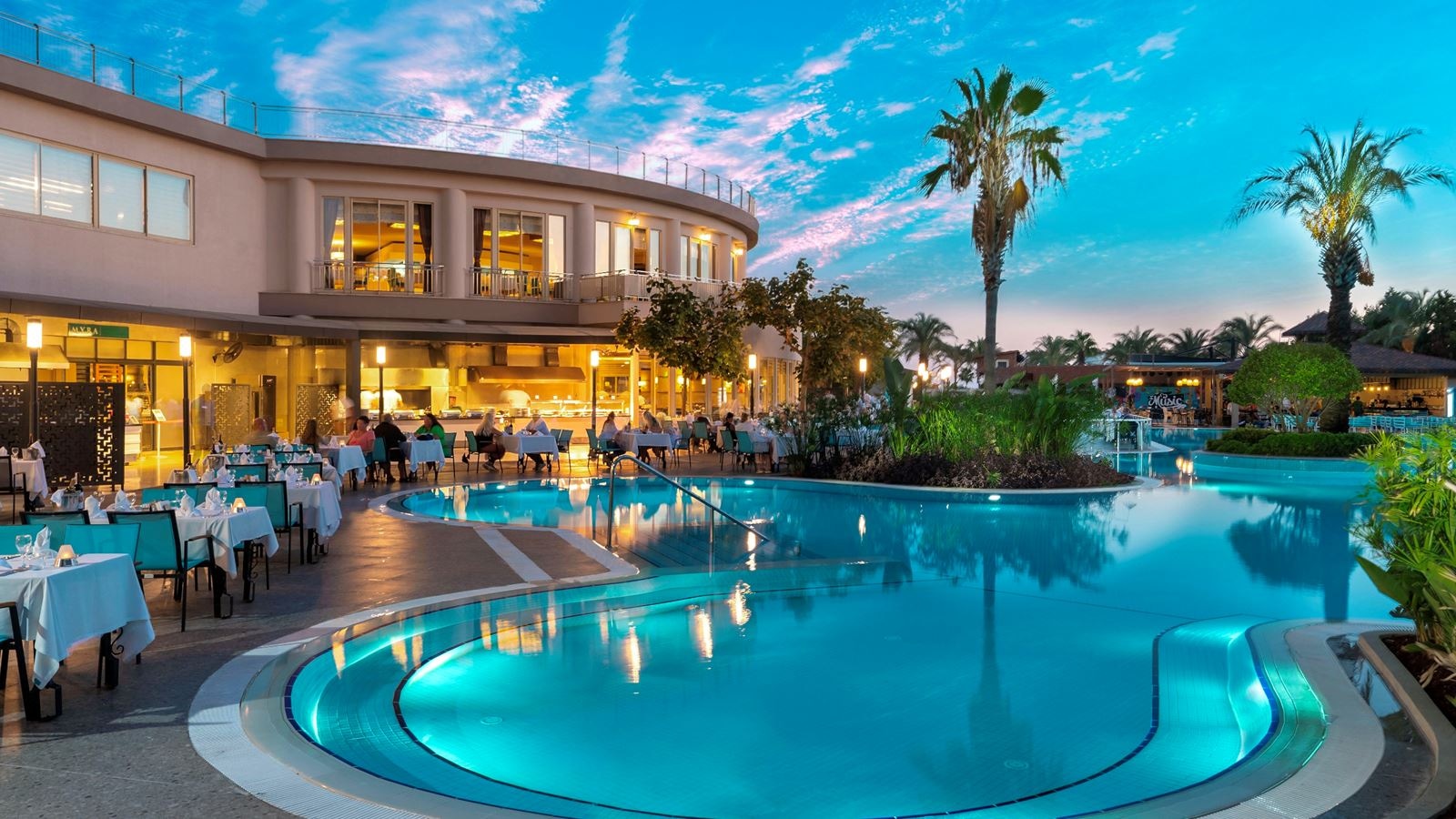 restaurants-myra-main-restaurant