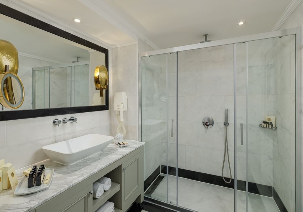 rooms-king-suite