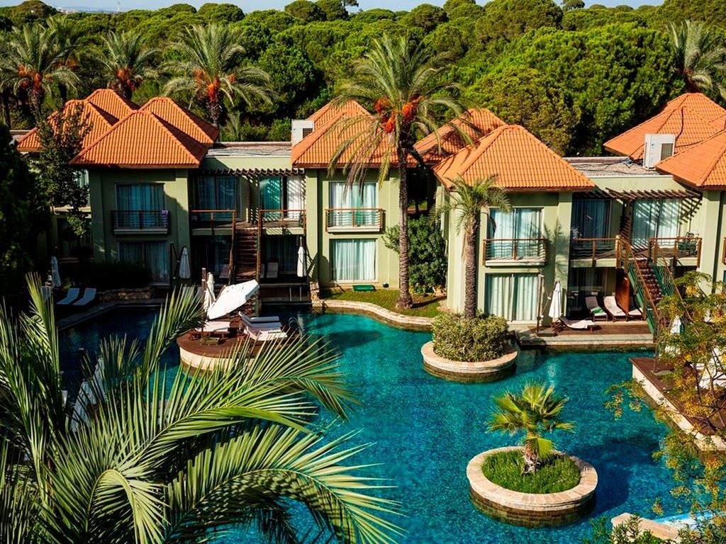rooms-lake-villa