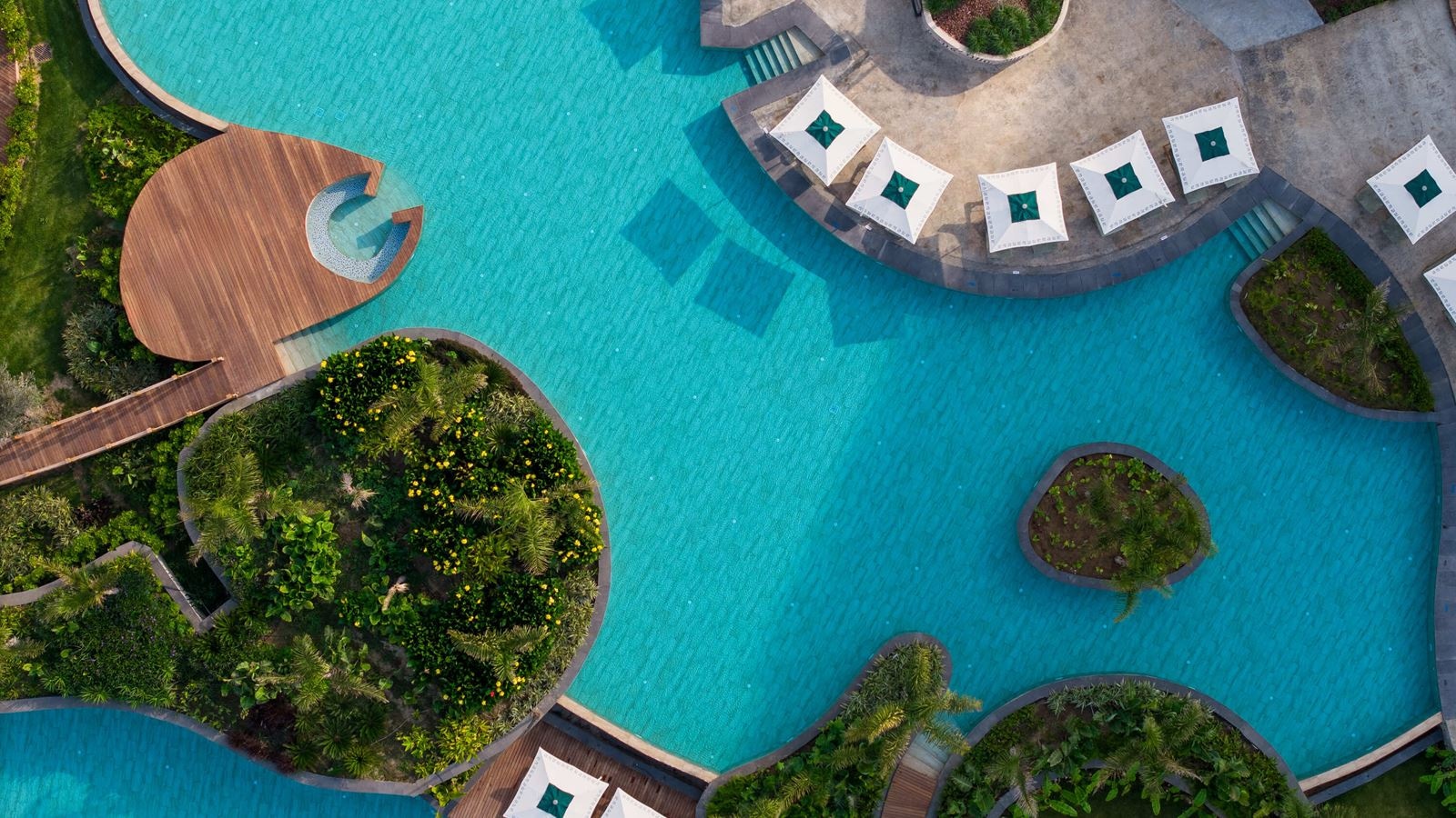 pools-outdoor-pool
