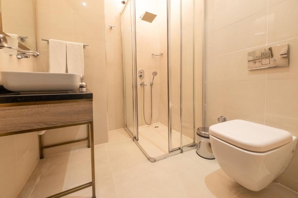 rooms-economy-room