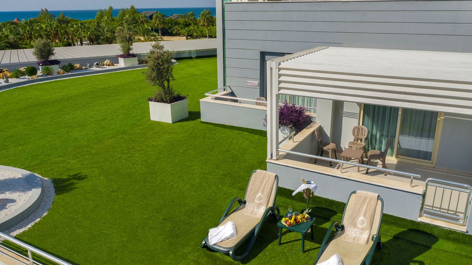 rooms-family-room