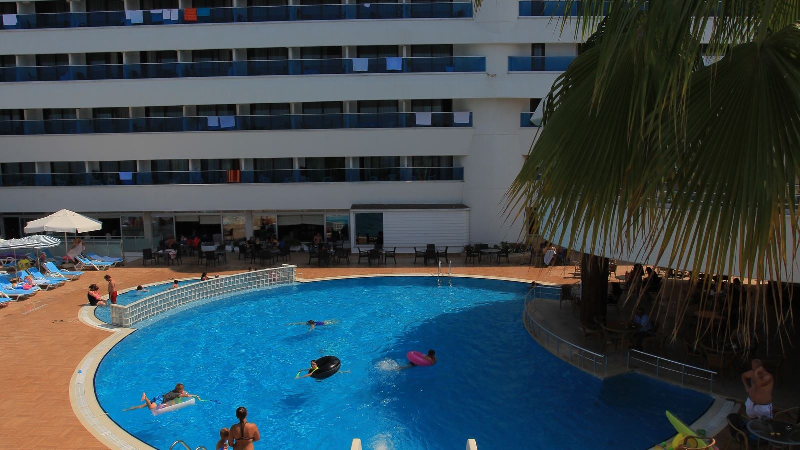 pools-outdoor-pool