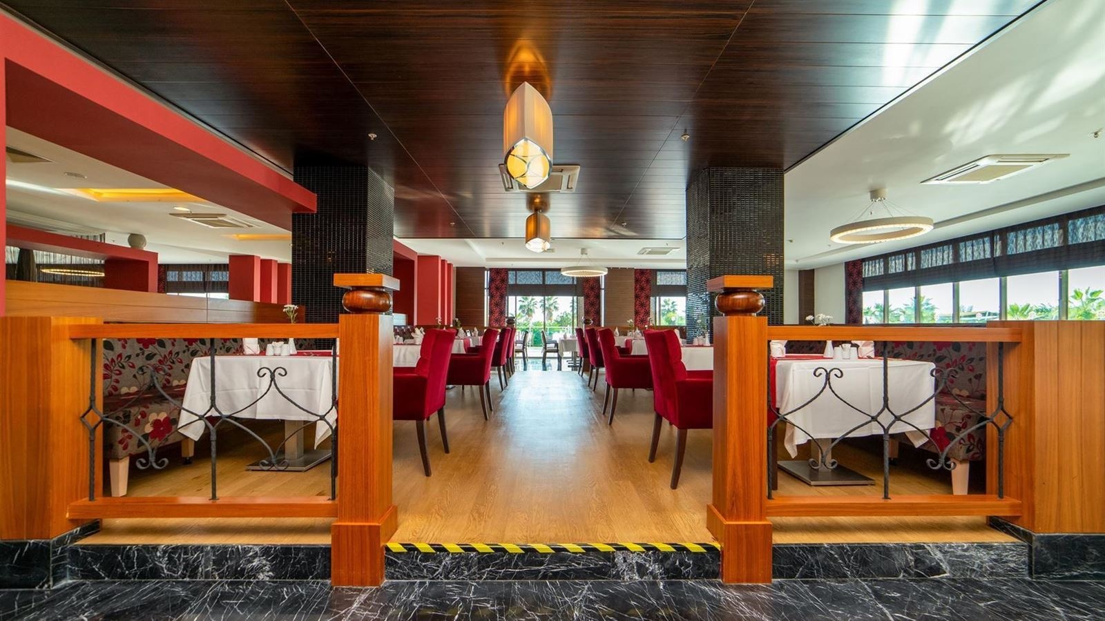 restaurants-restaurants