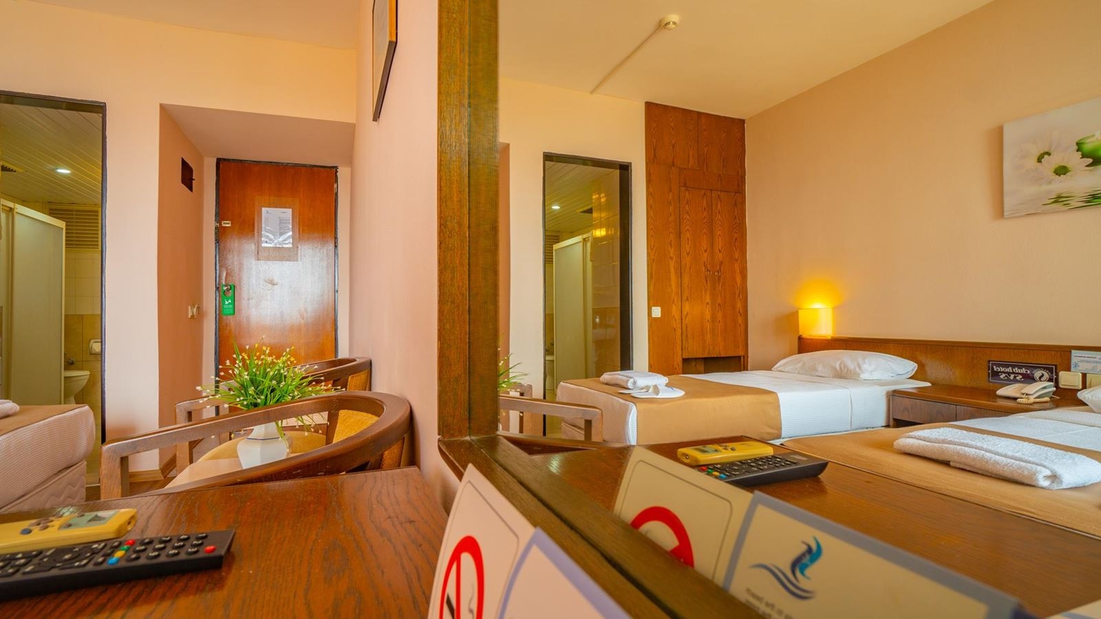 rooms-standard-room