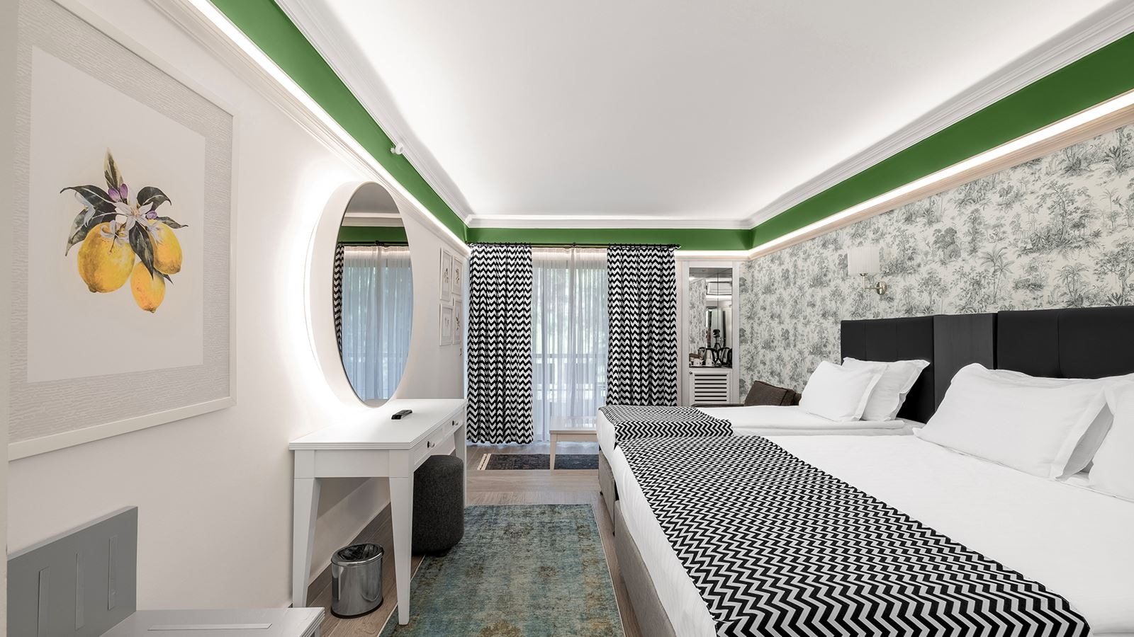 rooms-coral-room
