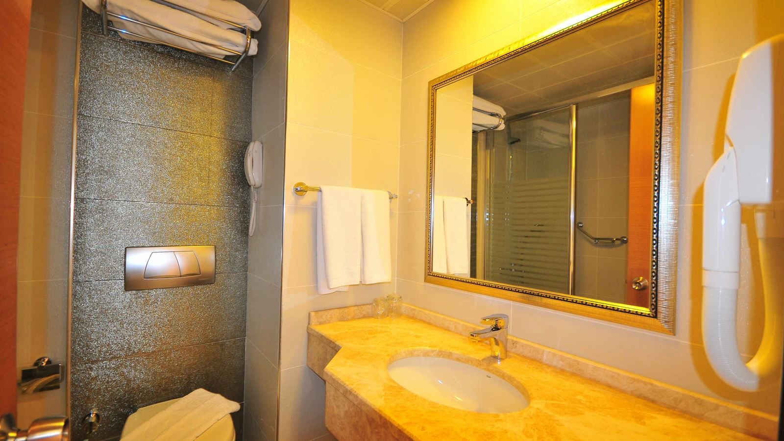 rooms-standard-room-land-view