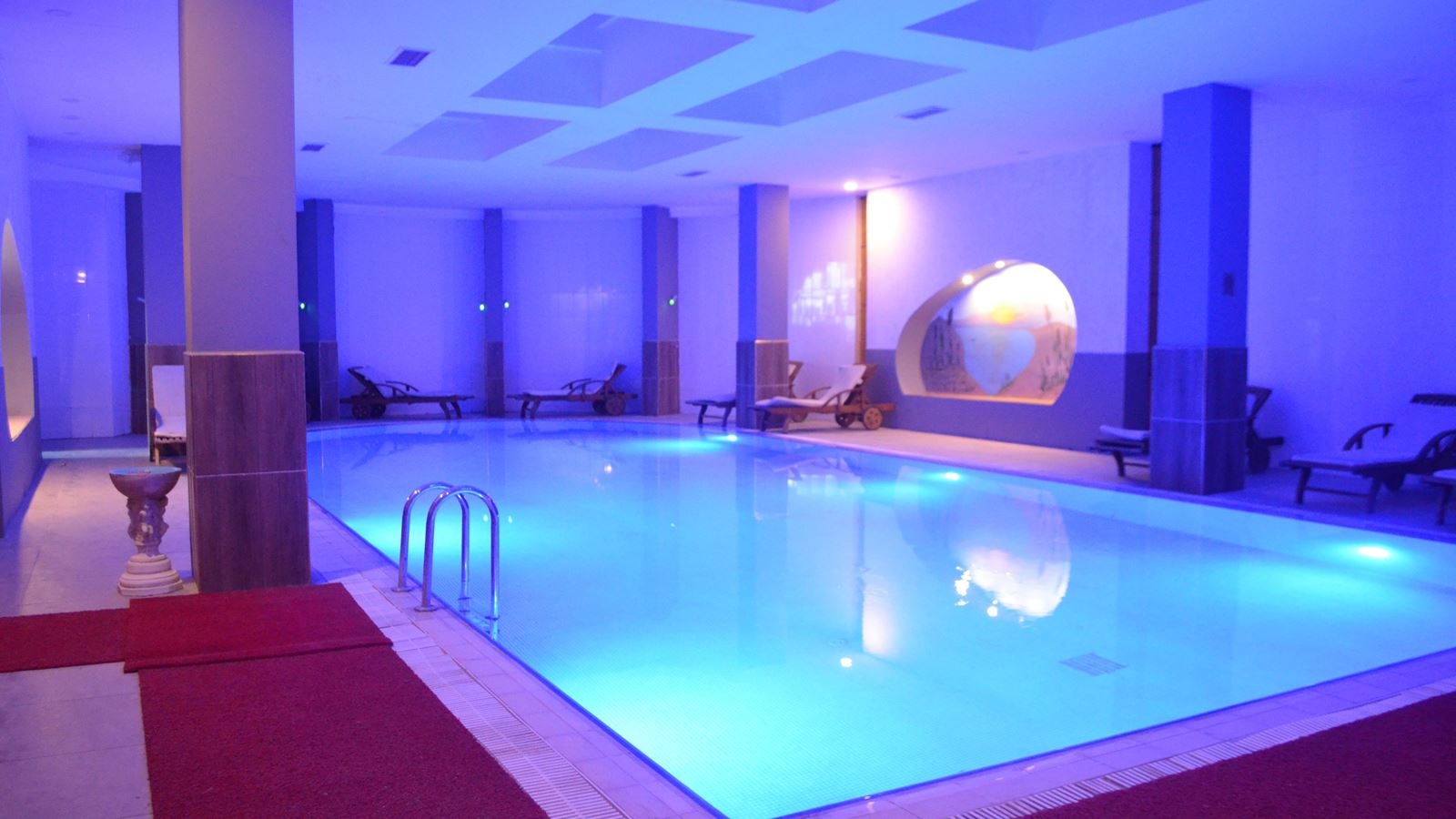 pools-indoor-pool