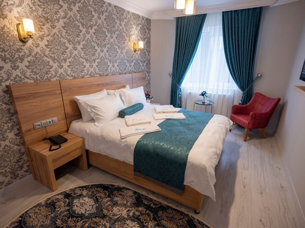 rooms-classic-room