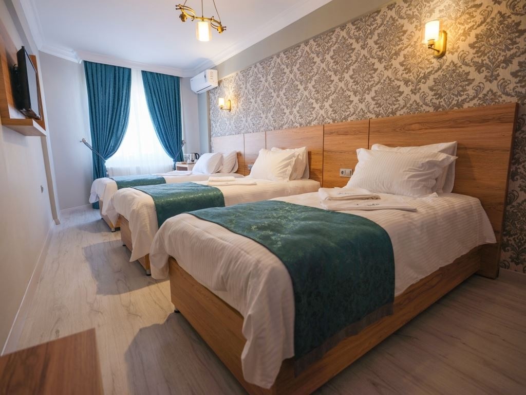 rooms-classic-room