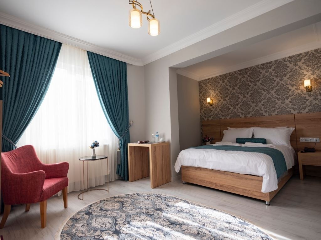 rooms-classic-room