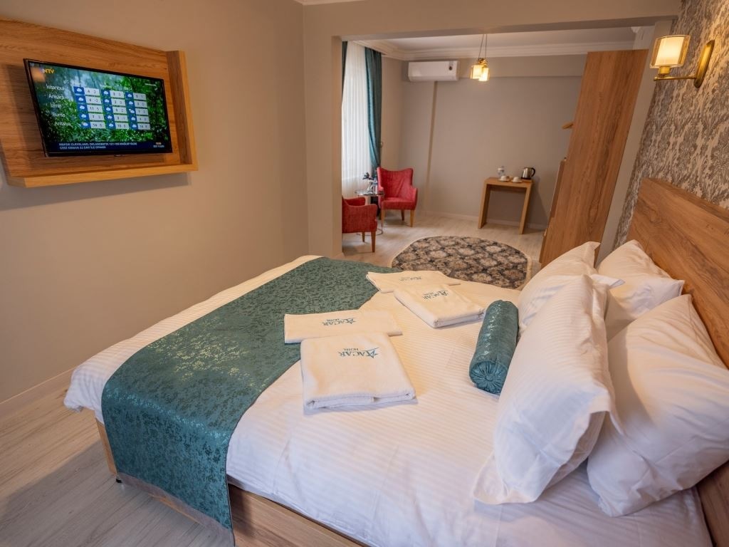 rooms-classic-room
