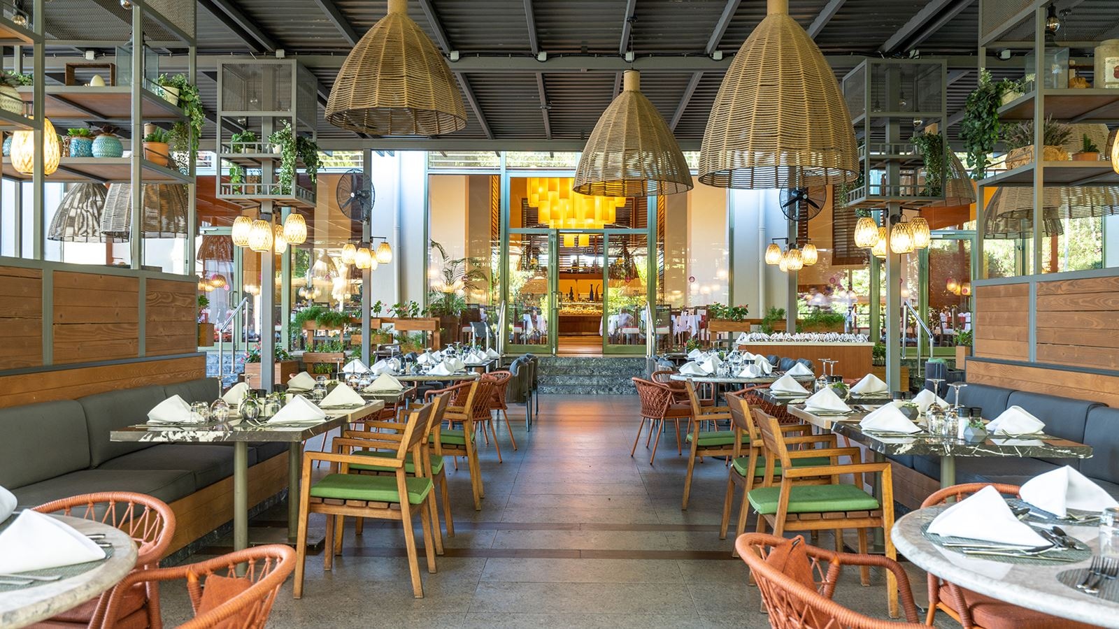restaurants-palm-restaurant
