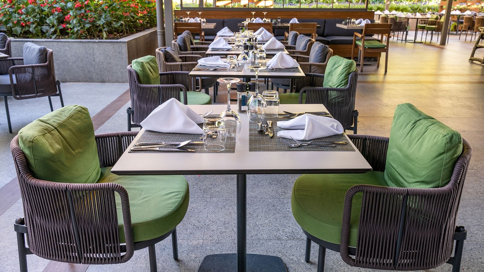 restaurants-palm-restaurant