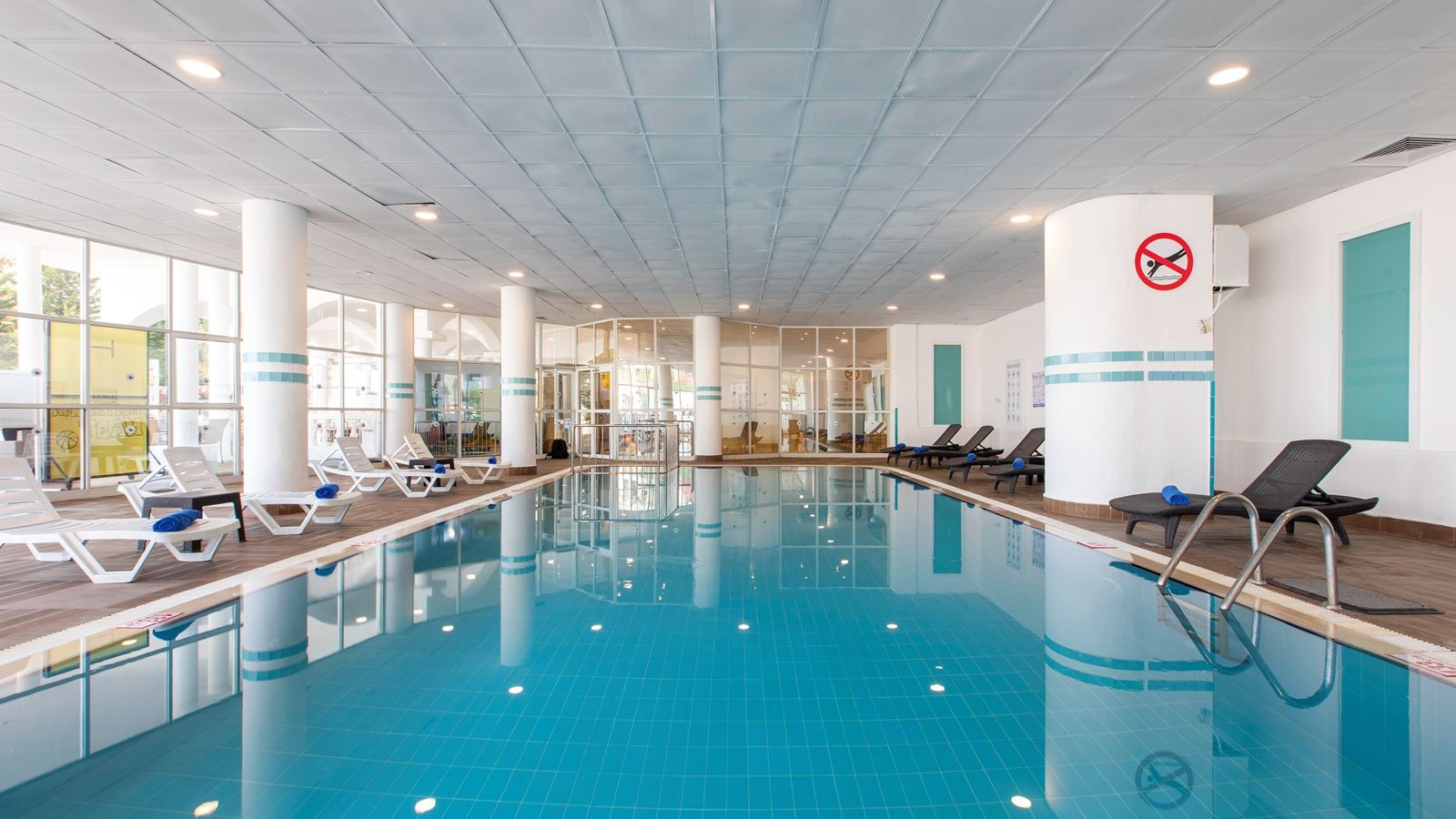 pools-indoor-pool