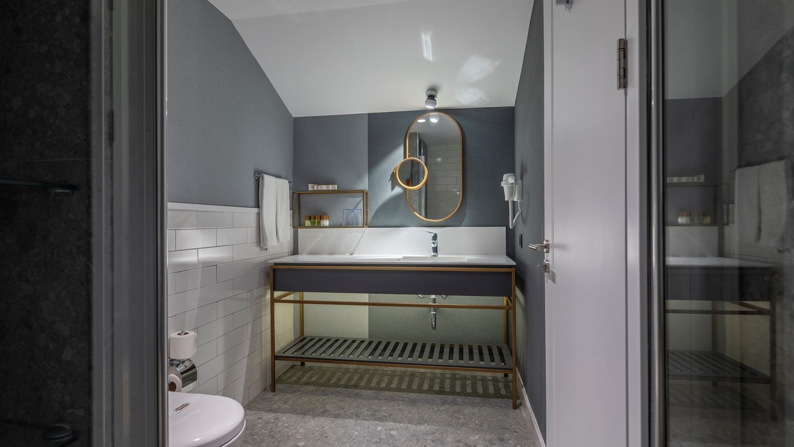 rooms-family-room