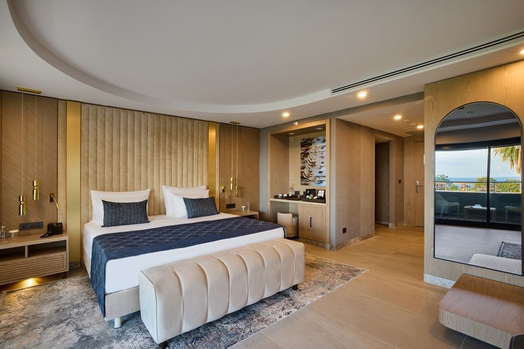 rooms-deluxe-room