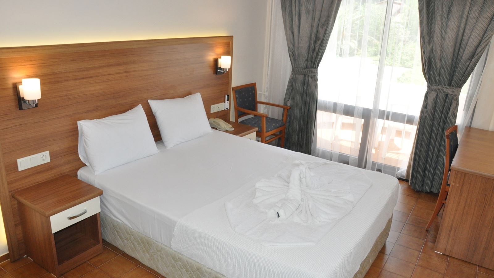 rooms-standard-room