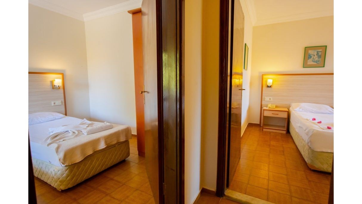 rooms-family-room