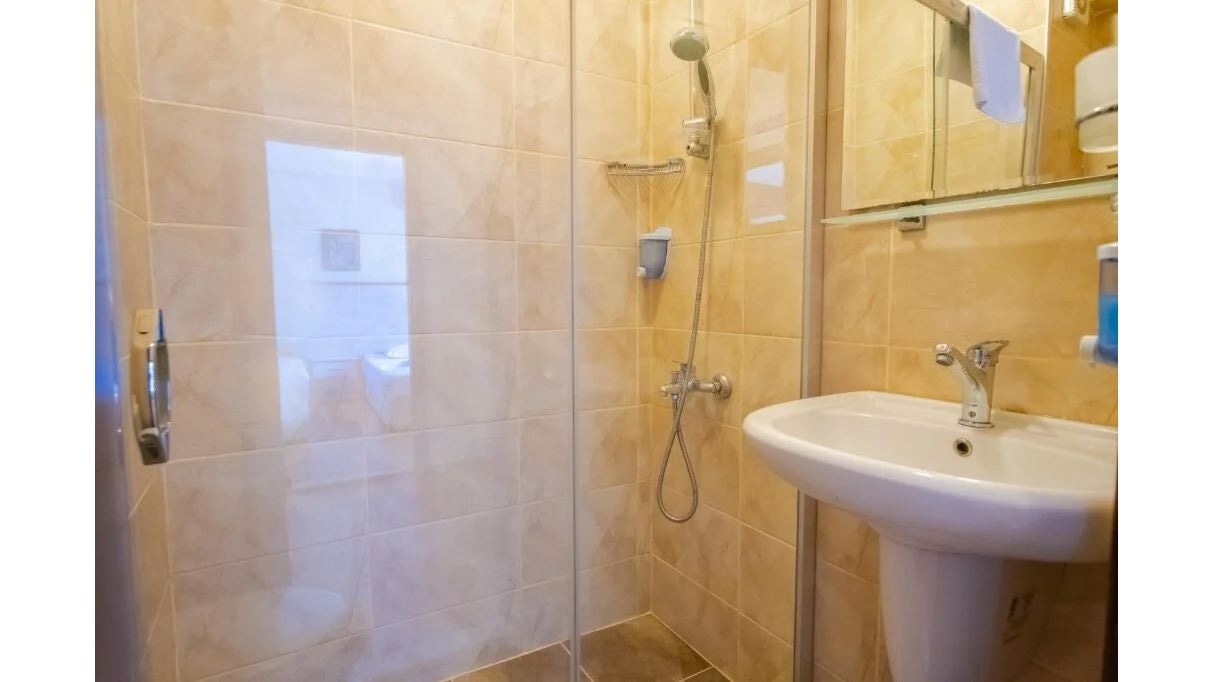 rooms-family-room