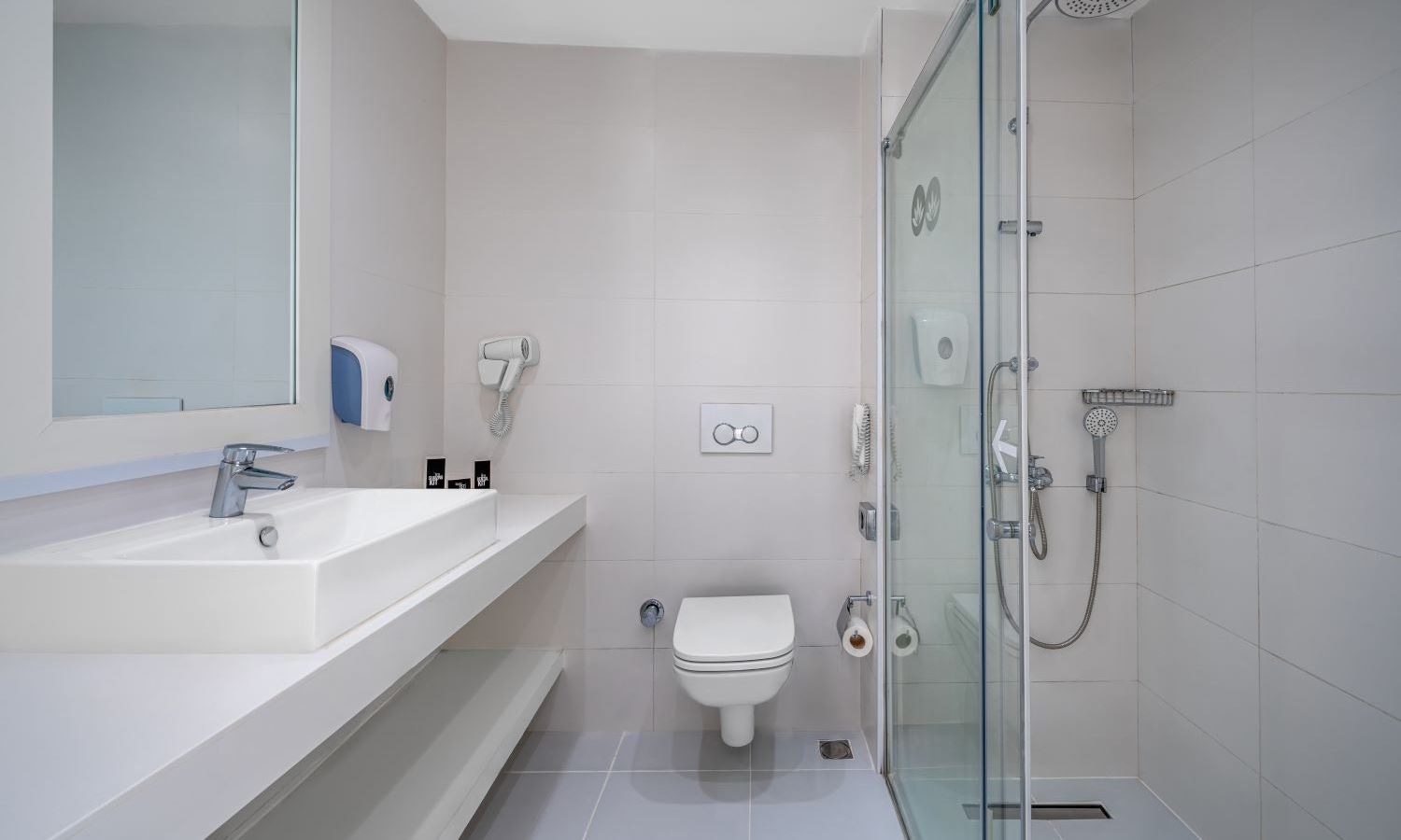 rooms-superior-room