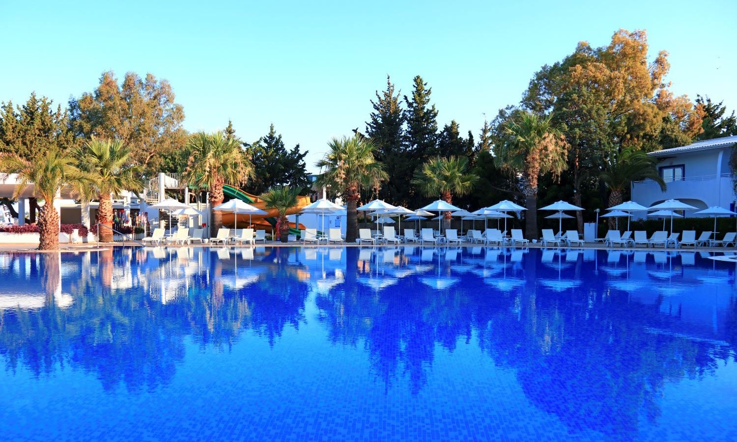 pools-outdoor-pool