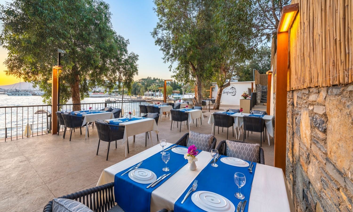 restaurants-