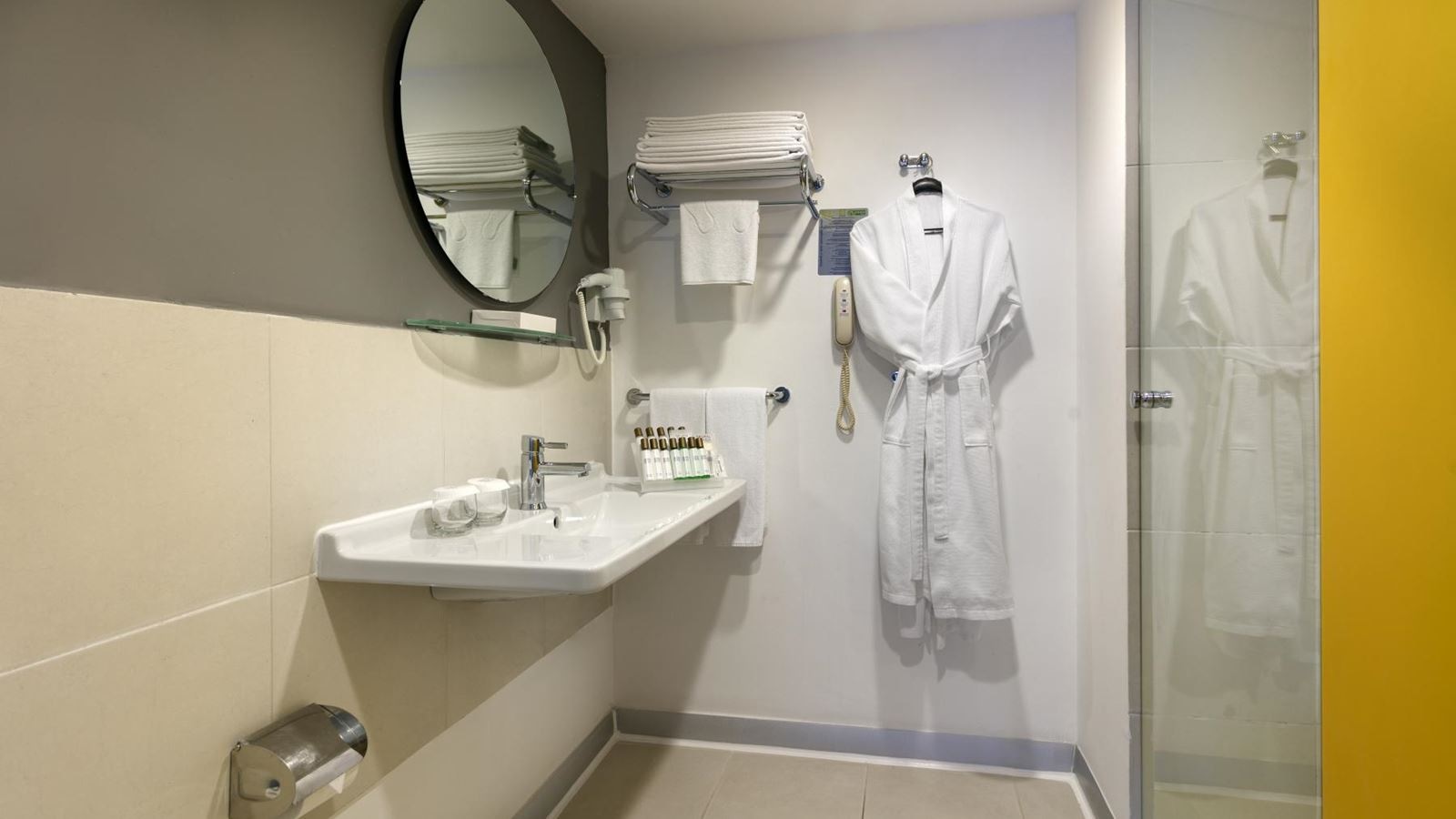 rooms-family-room