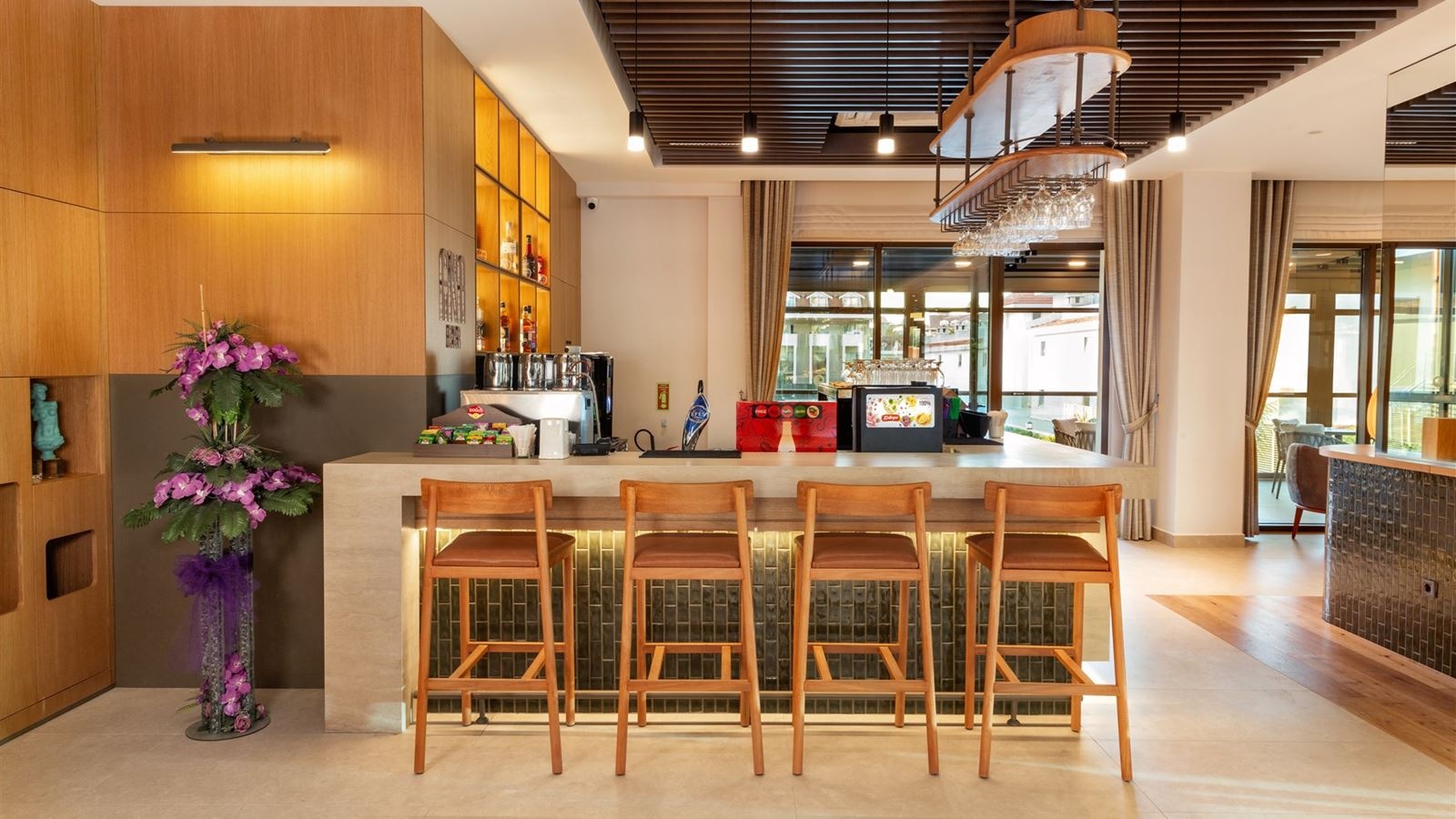 bars-lobi-bar