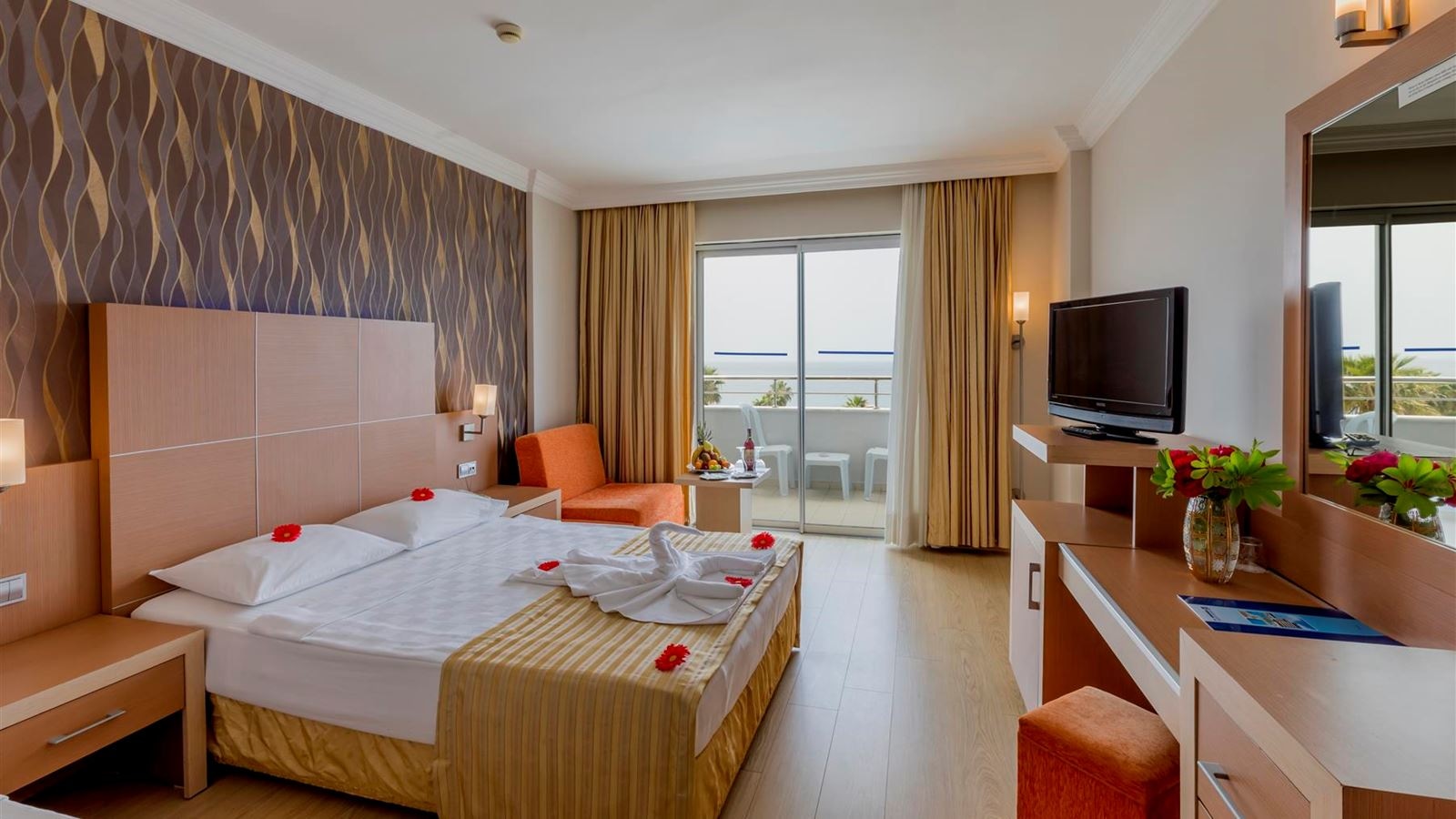 rooms-standard-land-view