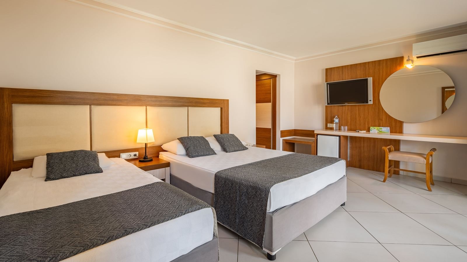 rooms-standard-room