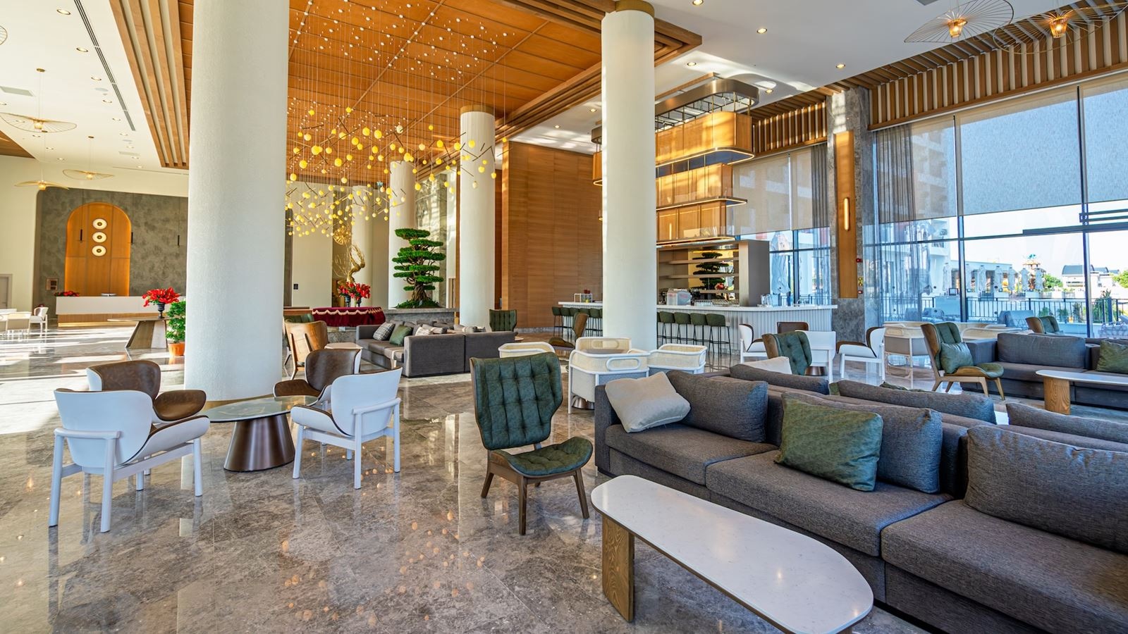 bars-ruby-lobby-bar