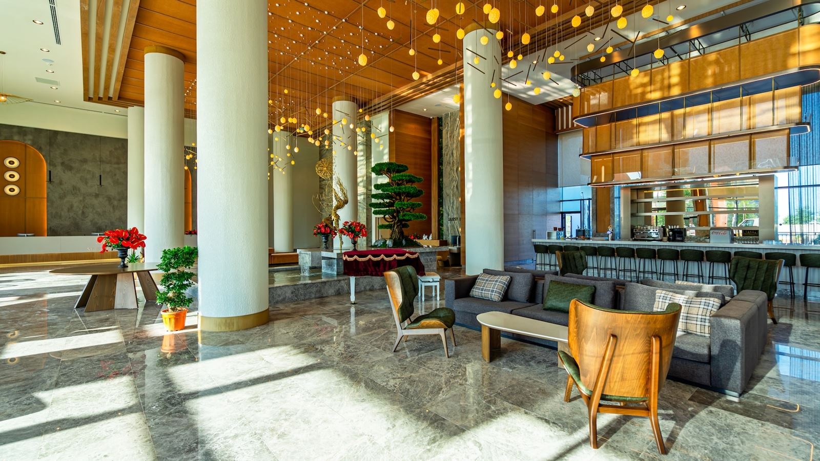 bars-ruby-lobby-bar