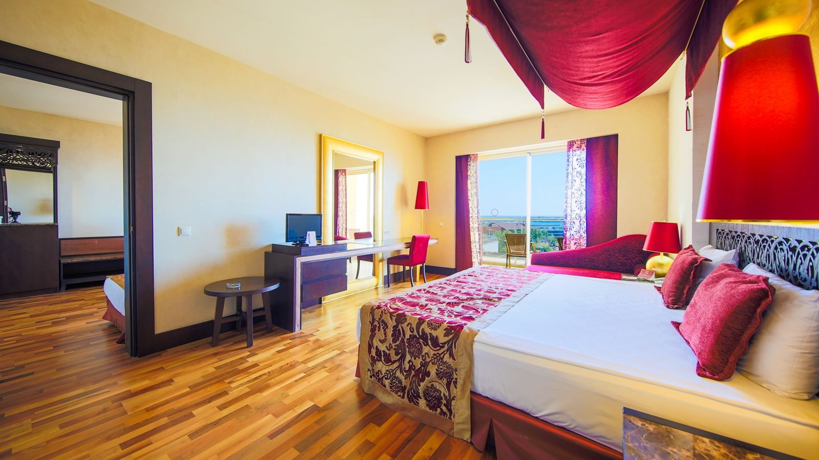 rooms-suite-room