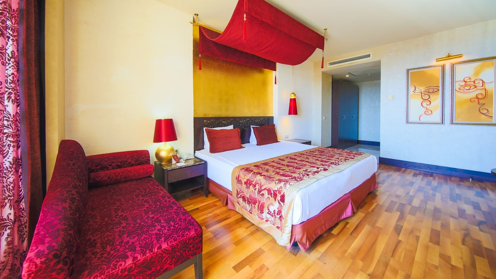 rooms-suite-room