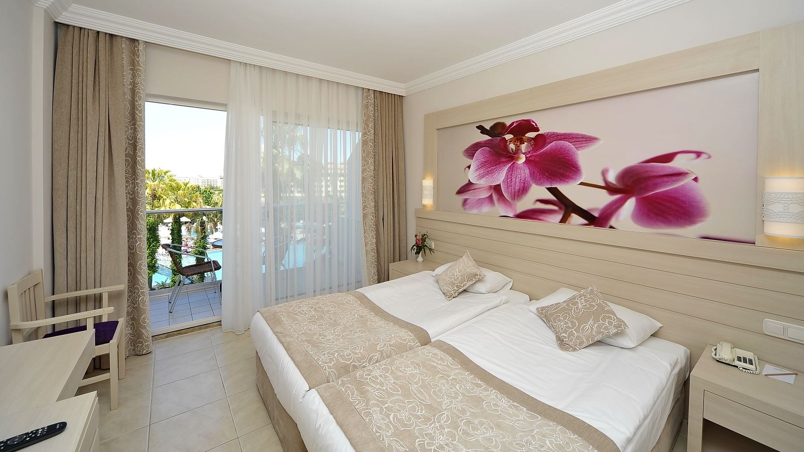 rooms-comfort-room