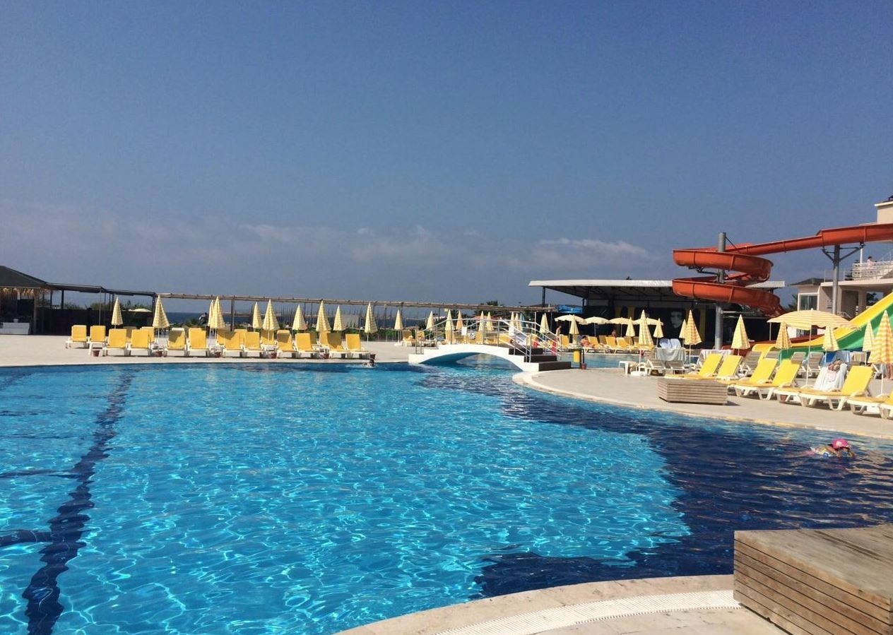 pools-outdoor-pool